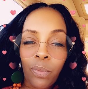 Meet your Posher, Sherry